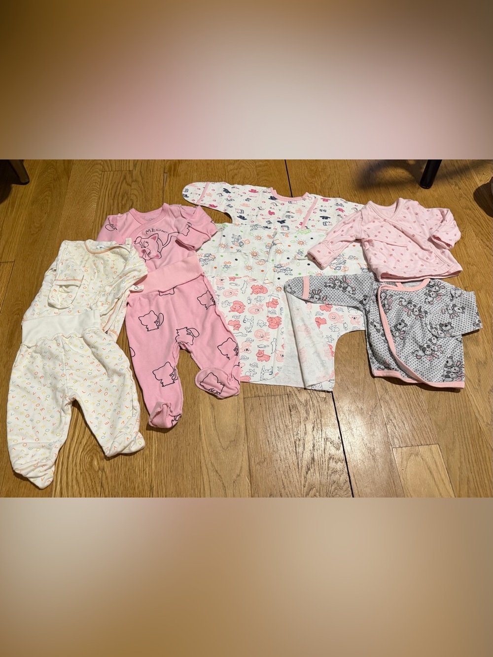 Bundle of newborn 0-3M cotton sets going home outfits